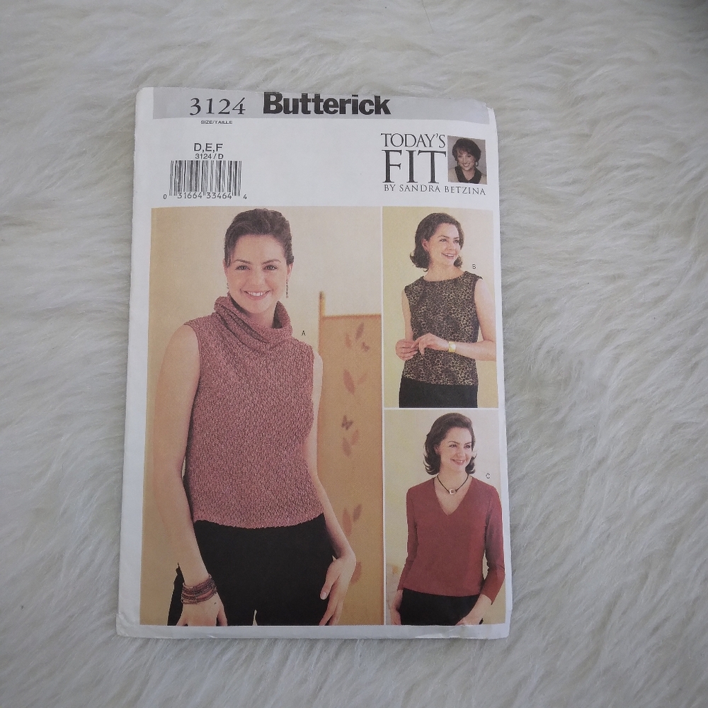 BUTTERICK 3124 Sz DEF (38.5"-43") Close Fitting Pullover Top Neckline Length Var